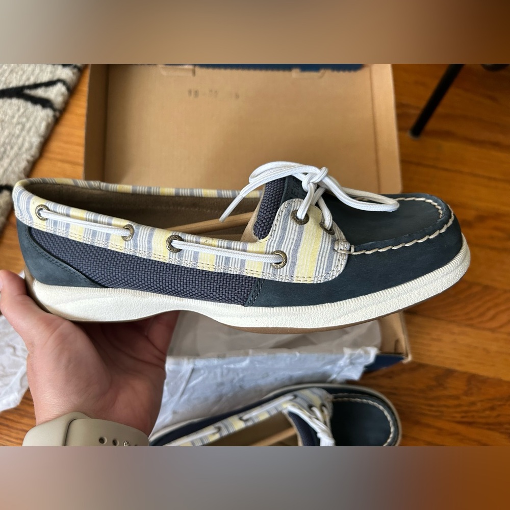 Sperry Top Sider Boat Shoes, women’s size 8